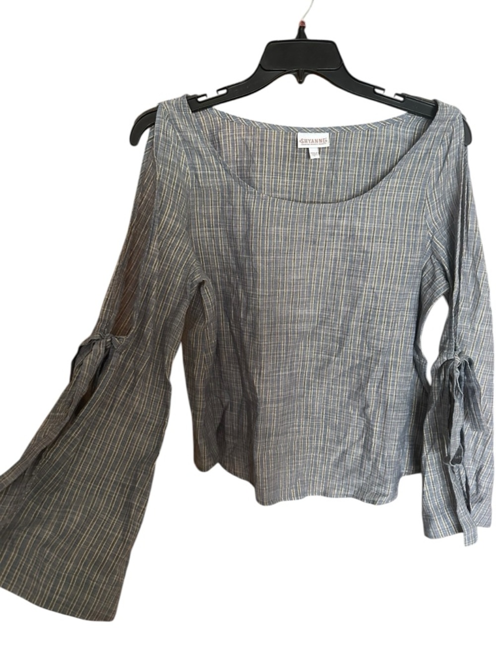 ✨like new!✨Shyanne Blue Striped Women's Blouse - Picture 7 of 7